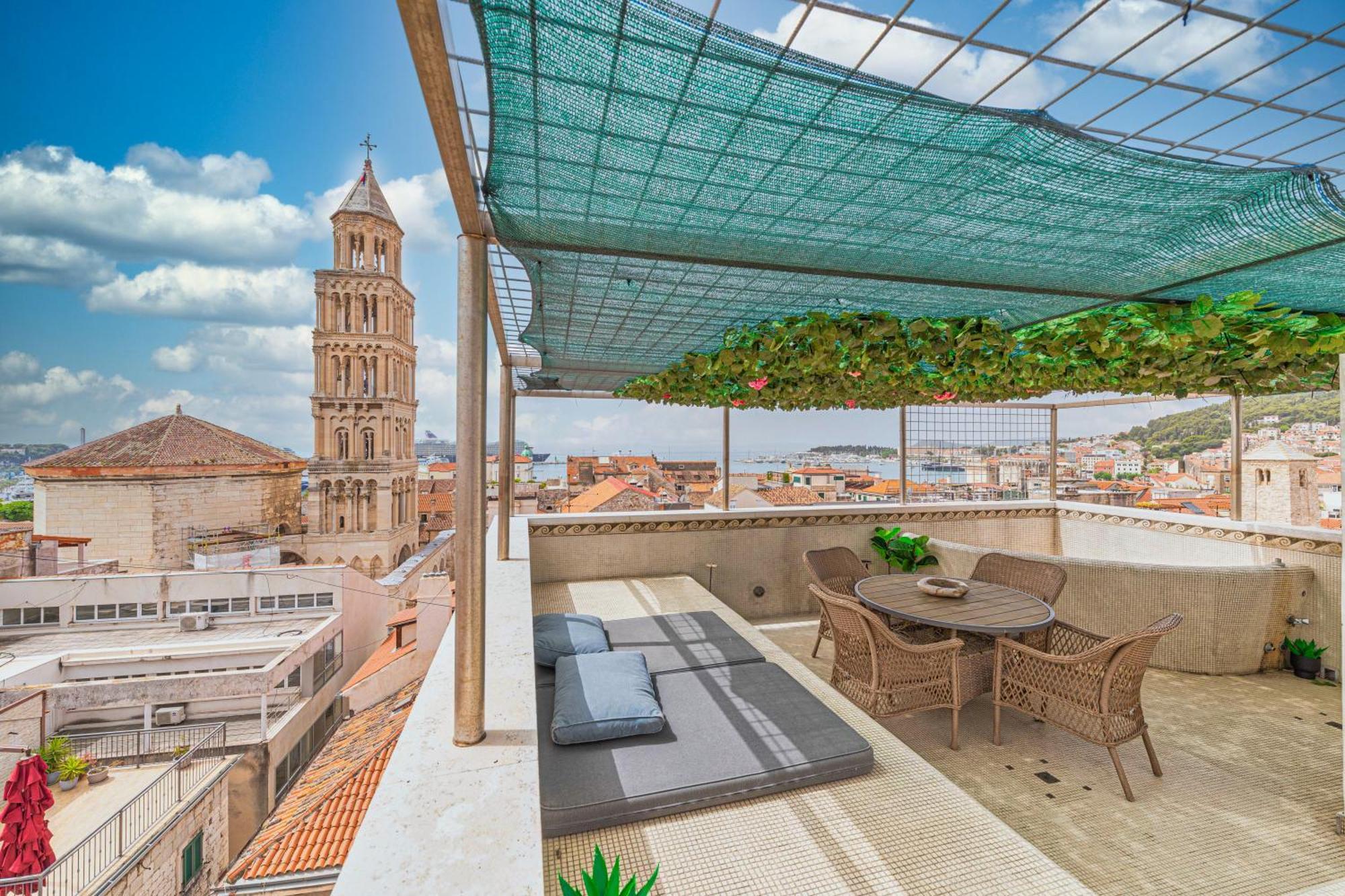 Augubio Penthouse Apartment Split Bagian luar foto