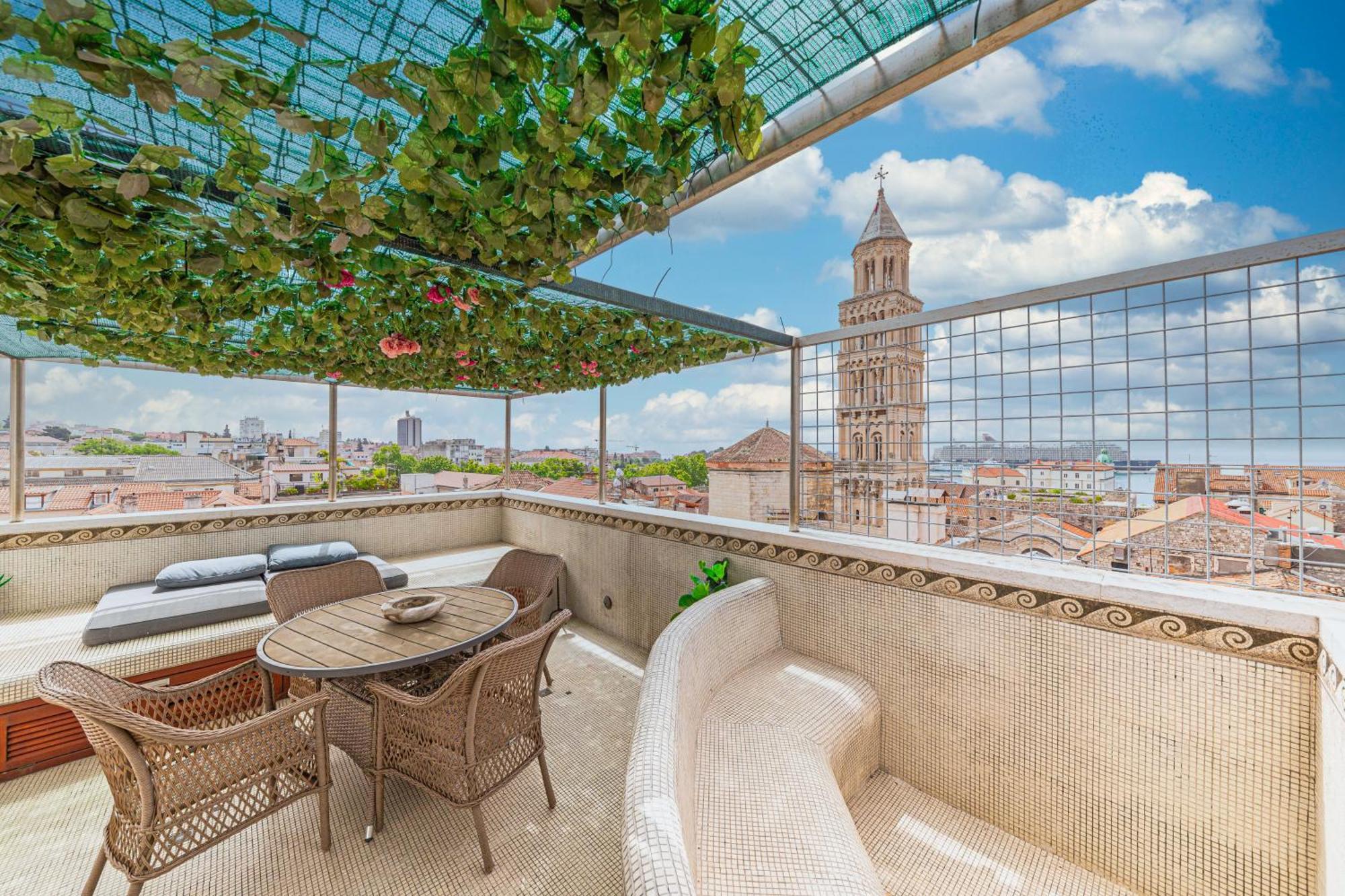 Augubio Penthouse Apartment Split Bagian luar foto