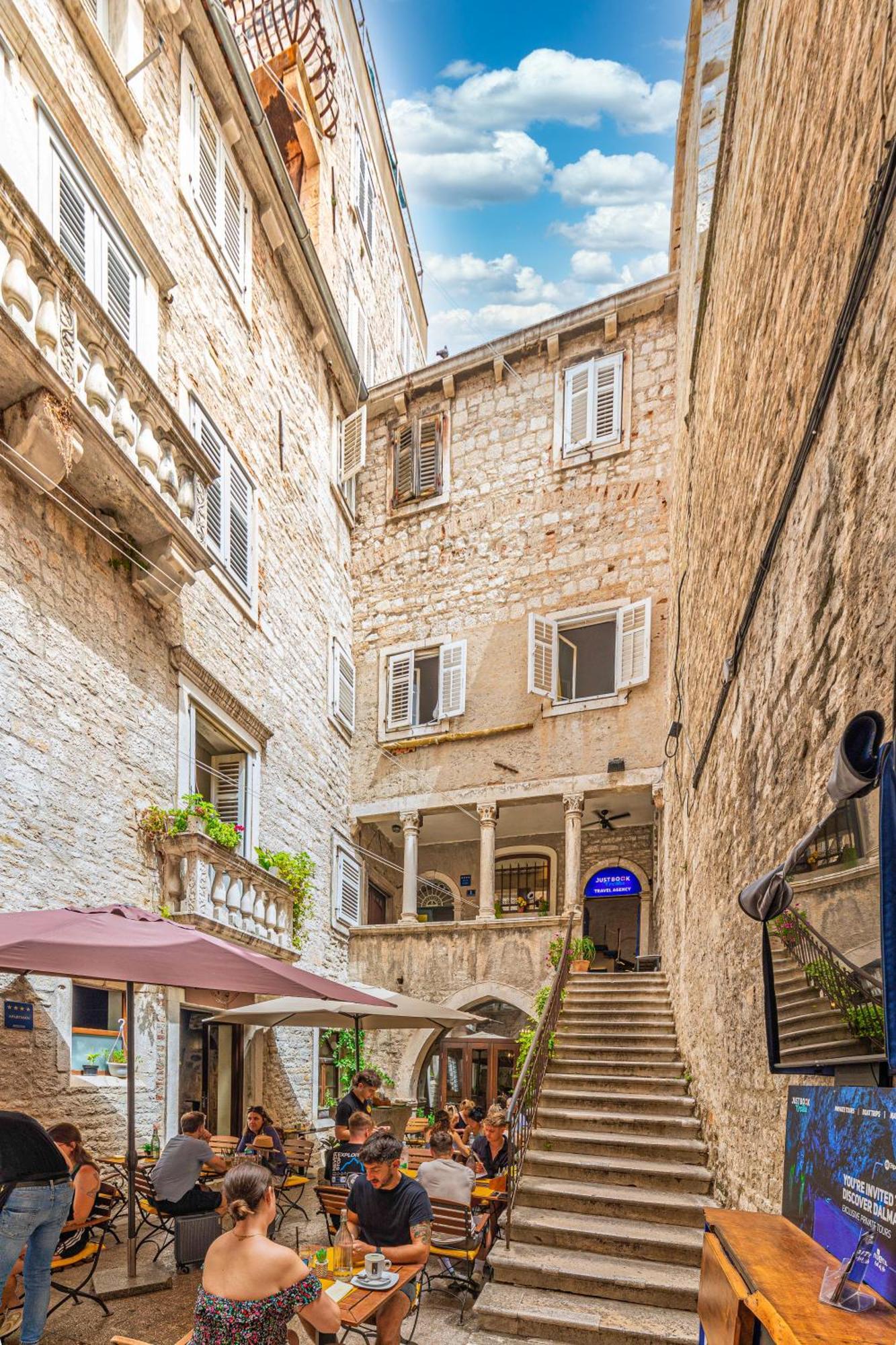 Augubio Penthouse Apartment Split Bagian luar foto